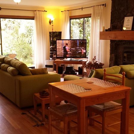 Frontera Pucon Hostel B&B Buitenkant foto